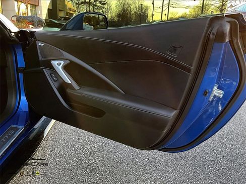 Used 2016 Chevrolet Corvette Z06 w/ 3LZ Preferred Equipment Group image 19