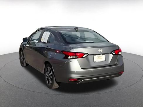 Used 2025 Nissan Versa SV FWD image 11