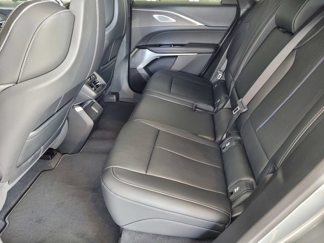 New 2026 Cadillac Lyriq V AWD/4WD image 15