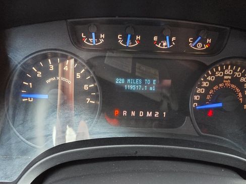Used 2012 Ford F150 STX w/ Trailer Tow Pkg RWD image 17