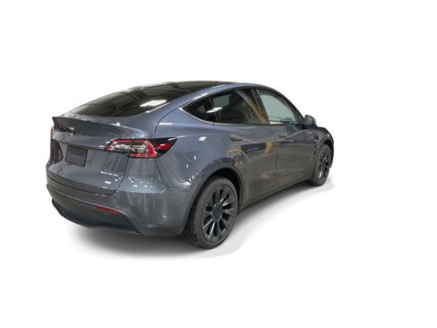 Certified 2022 Tesla Model Y Long Range AWD/4WD image 6