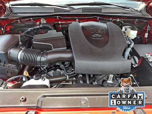 Used 2023 Toyota Tacoma SR AWD/4WD image 27
