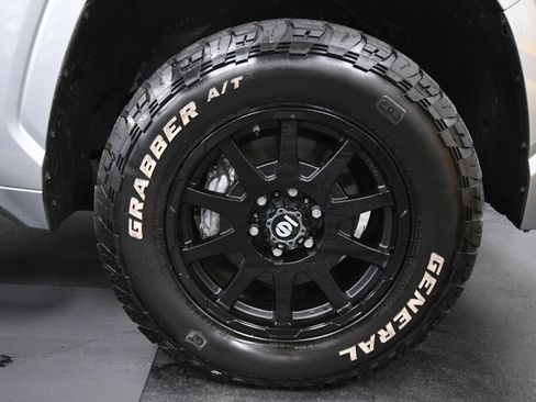 Used 2022 Toyota Tundra SR RWD image 28
