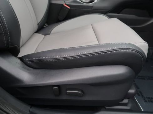 Certified 2025 Subaru Outback Limited w/ Popular Package #2 image 37