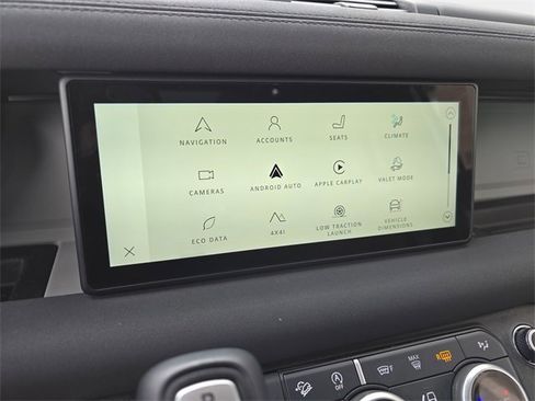 Used 2023 Land Rover Defender 110 SE image 20