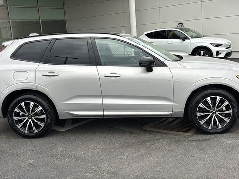 Certified 2025 Volvo XC60 B5 Plus AWD/4WD image 27