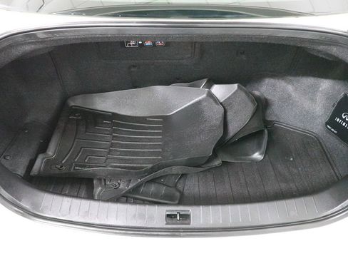Used 2015 INFINITI Q50 Premium w/ Deluxe Technology Package AWD/4WD image 31