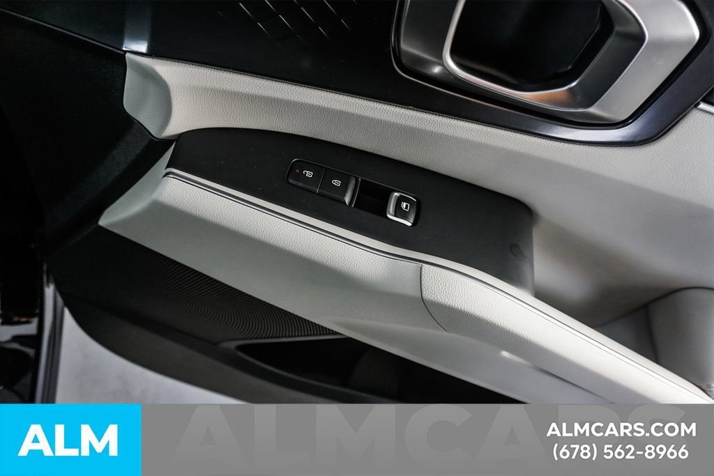 Used 2025 Kia Sorento S w/ Panoramic Sunroof Package FWD image 40