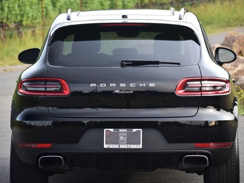 Used 2017 Porsche Macan AWD/4WD image 14