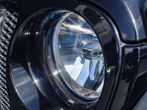 Used 2020 Jeep Wrangler Unlimited Sport image 23