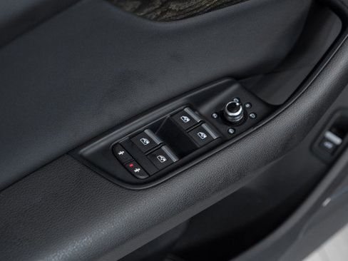 Used 2020 Audi Q7 2.0T Premium Plus w/ Premium Plus Package image 39