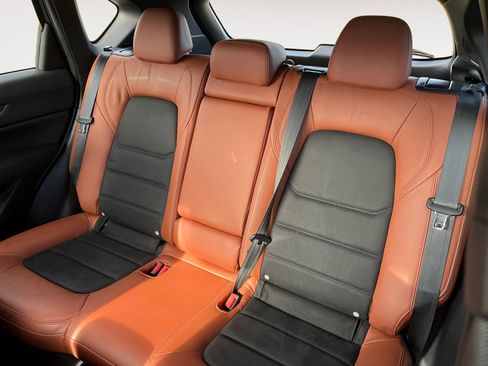 Used 2024 MAZDA CX-5 Carbon Edition image 13