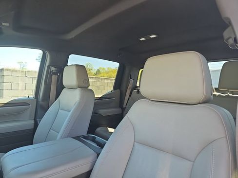 Used 2023 GMC Sierra 1500 SLT w/ SLT Premium Plus Package AWD/4WD image 19