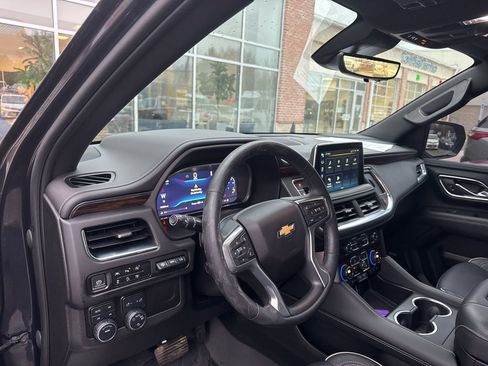 Used 2023 Chevrolet Suburban Premier w/ Premium Package 2 image 10
