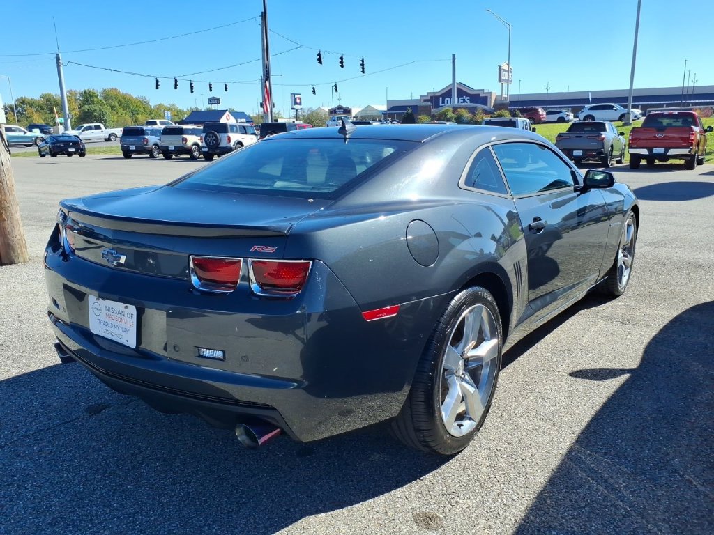 Used 2013 Chevrolet Camaro LT RWD image 2