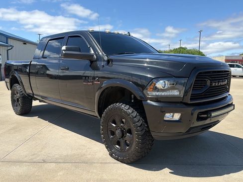 Used 2018 RAM 2500 Laramie w/ Sport Appearance Group AWD/4WD image 30