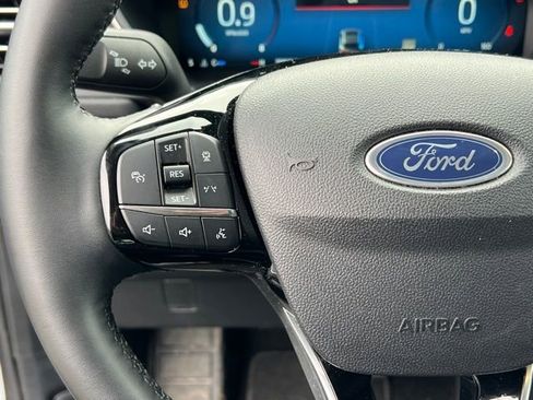 Used 2025 Ford Escape Platinum image 23