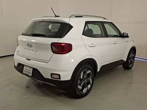 New 2026 Hyundai Venue SEL FWD image 6