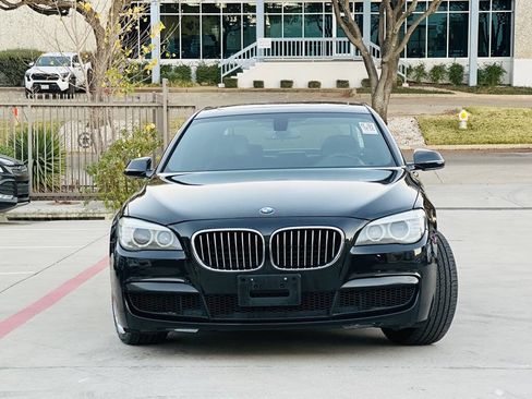 Used 2014 BMW 750Li w/ M-Sport Package image 2