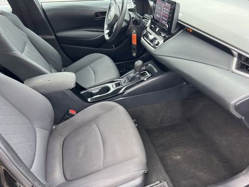 Used 2022 Toyota Corolla LE image 30