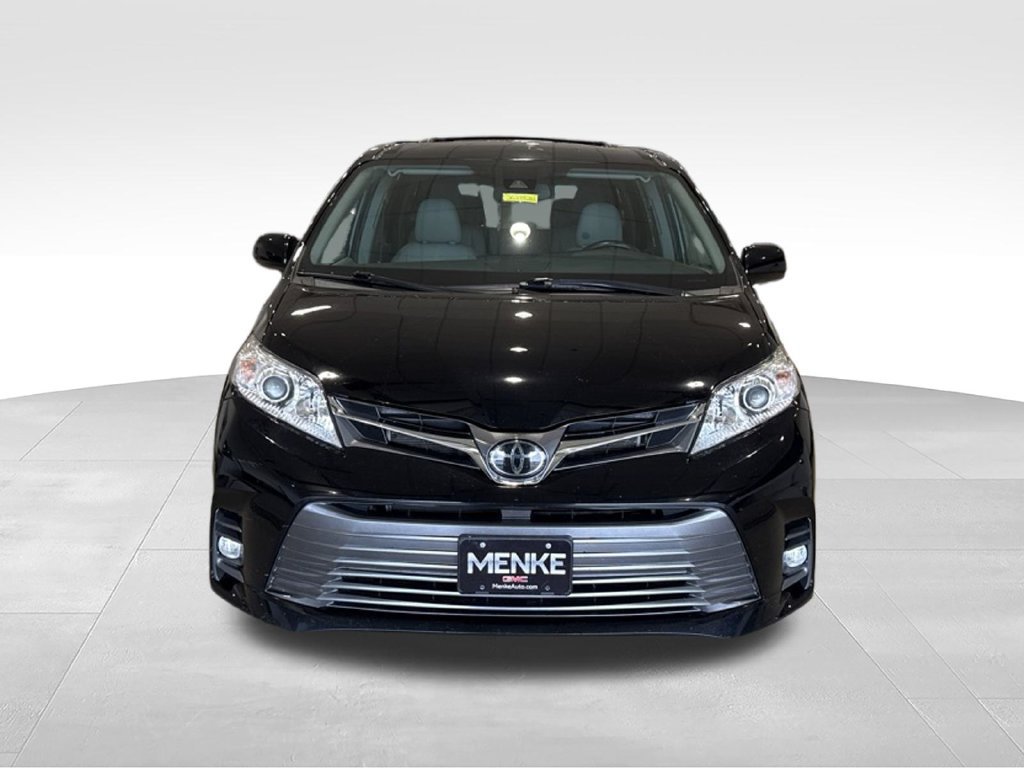 Used 2020 Toyota Sienna XLE w/ XLE Navigation Package AWD/4WD image 2
