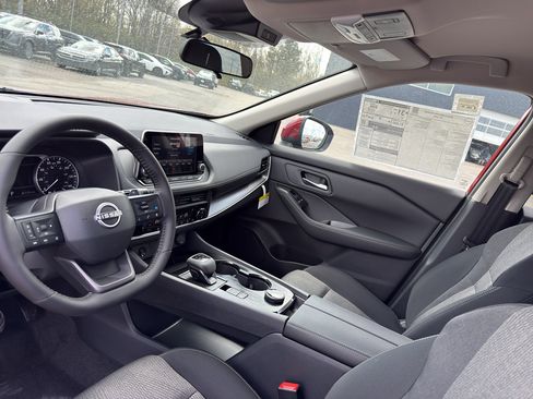 New 2026 Nissan Rogue SV w/ Cold Weather Package AWD/4WD image 25
