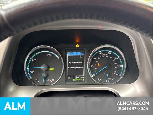 Used 2017 Toyota RAV4 Limited image 32