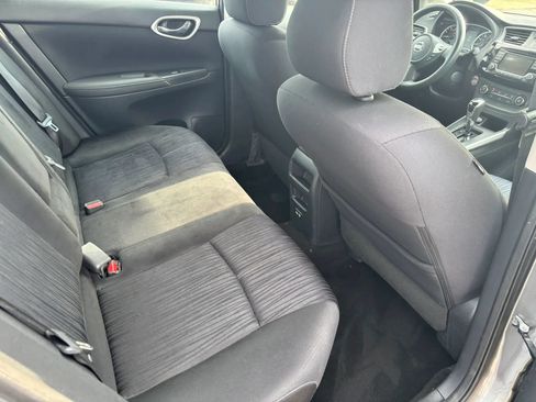 Used 2017 Nissan Sentra SV FWD image 17