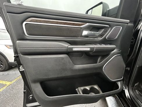 Used 2019 RAM 1500 Laramie image 9
