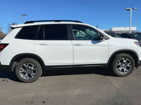 Used 2023 Honda Passport TrailSport image 9
