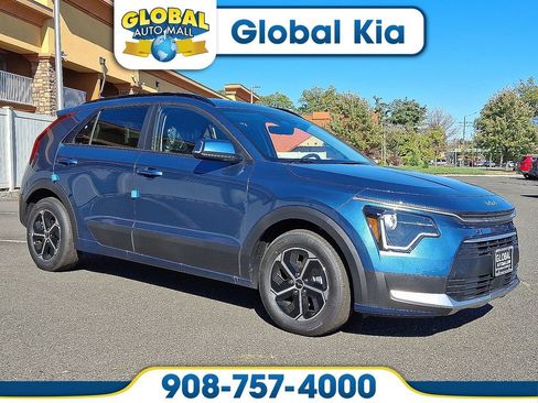 New 2025 Kia Niro EX w/ EX Cold Weather Package image 1