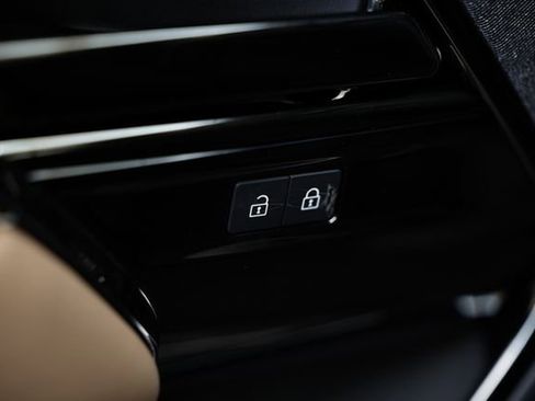 New 2026 Land Rover Range Rover Sport SE AWD/4WD image 22