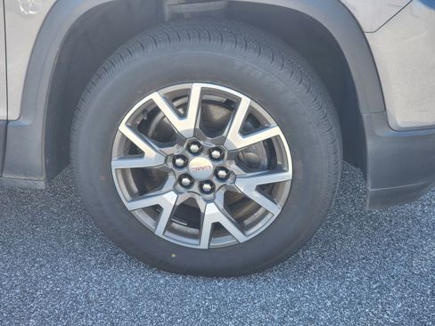 Used 2020 GMC Acadia SLT image 7