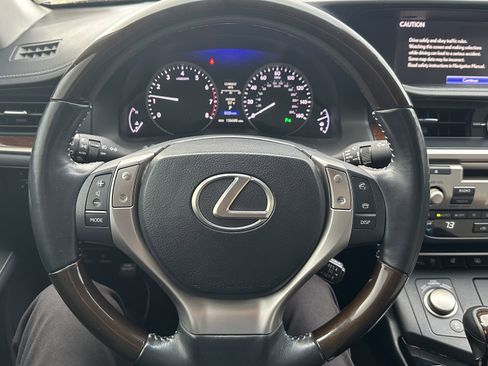 Used 2013 Lexus ES 350 image 19