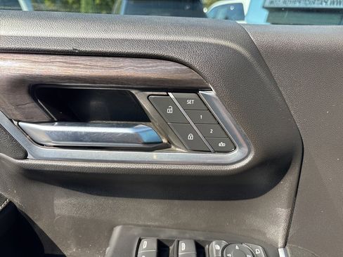 Used 2024 Chevrolet Silverado 1500 LTZ image 28