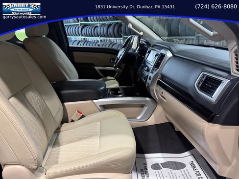 Used 2017 Nissan Titan SV AWD/4WD image 27