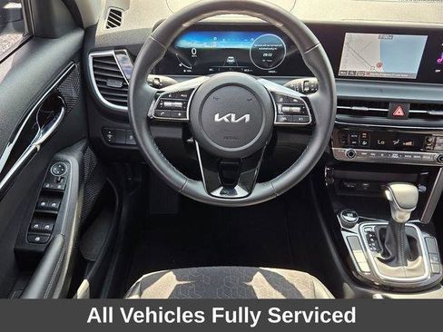 Used 2024 Kia Seltos S image 11