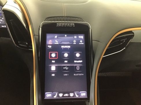 Certified 2022 Ferrari Roma RWD image 32