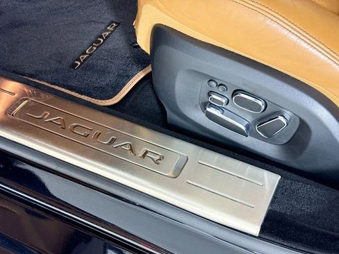 Used 2014 Jaguar XJ L Supercharged image 18