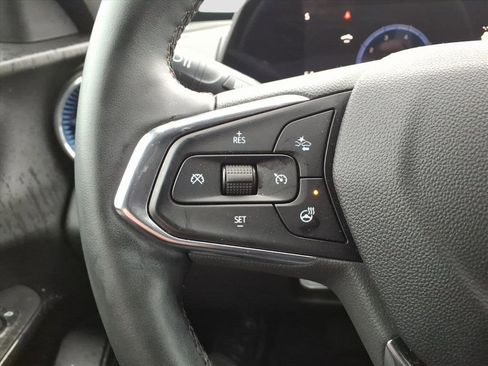 Certified 2024 Chevrolet Trax LT w/ Driver Confidence Package image 23