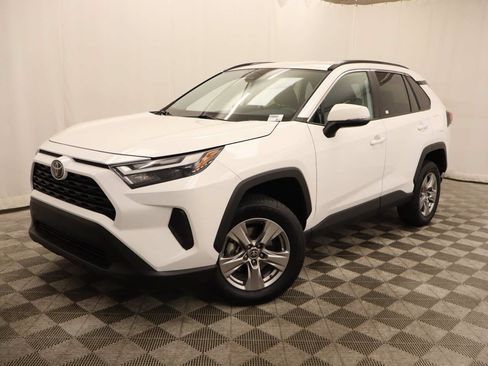 Used 2024 Toyota RAV4 XLE FWD image 1
