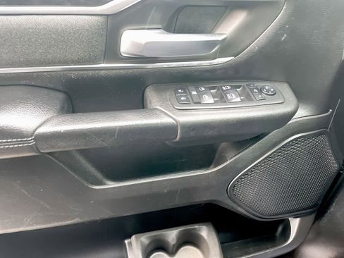 Used 2019 RAM 1500 Big Horn image 32