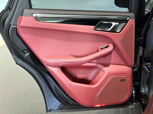 New 2026 Porsche Macan S image 13