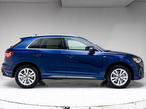 Certified 2025 Audi Q3 2.0T Premium Plus w/ Premium Plus Package AWD/4WD image 30