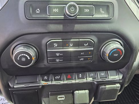 Used 2020 Chevrolet Silverado 1500 Custom w/ Custom Value Package RWD image 20