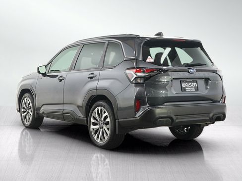 Used 2025 Subaru Forester Touring w/ Touring Package AWD/4WD image 3