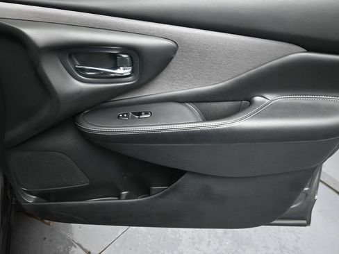 Used 2021 Nissan Murano S image 28