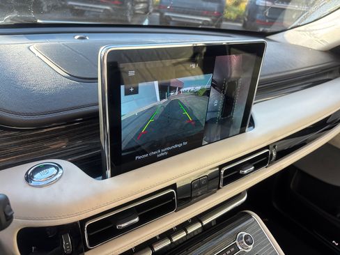 Certified 2023 Lincoln Aviator Black Label w/ Dynamic Handling Package image 21