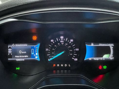 Used 2019 Ford Fusion SE image 26