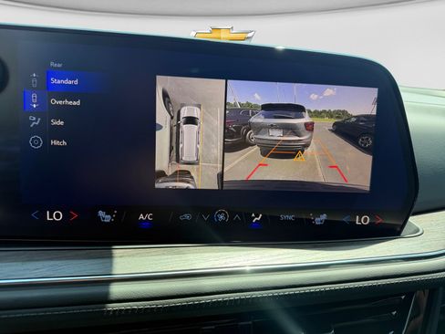New 2026 Chevrolet Suburban LT w/ Advanced Technology Package RWD image 29